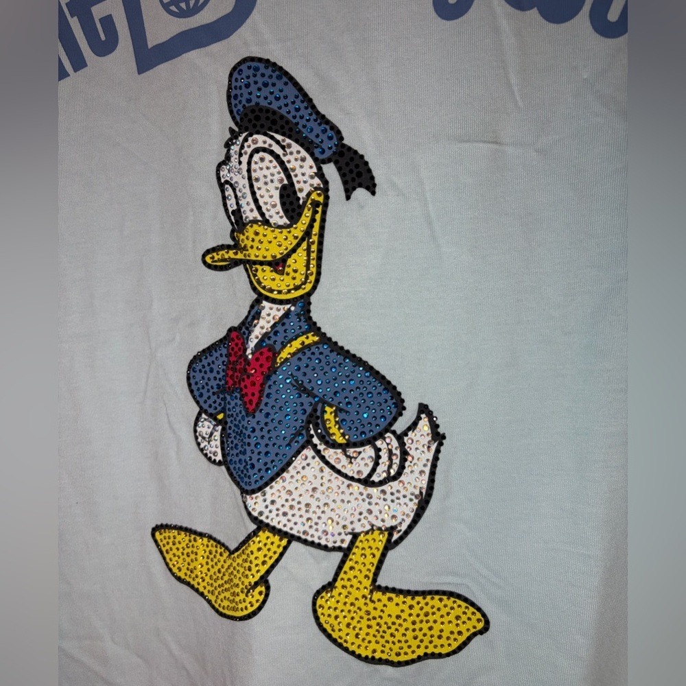 REAR!  2025 Disney Parks Donald Duck Sequins‎ Shirt  S NEW